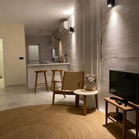 Relaxing Beachside Oasis Apartment *